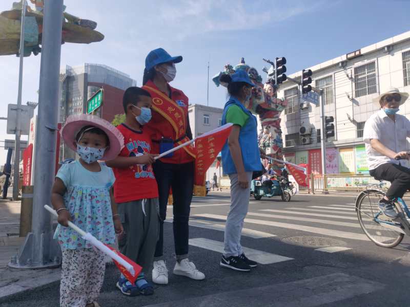 <strong>男人操女人逼视频</strong>